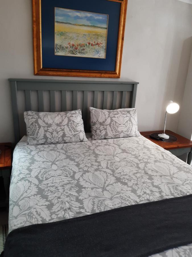 Baylight Accomodation Room 2 Mossel Bay Bagian luar foto